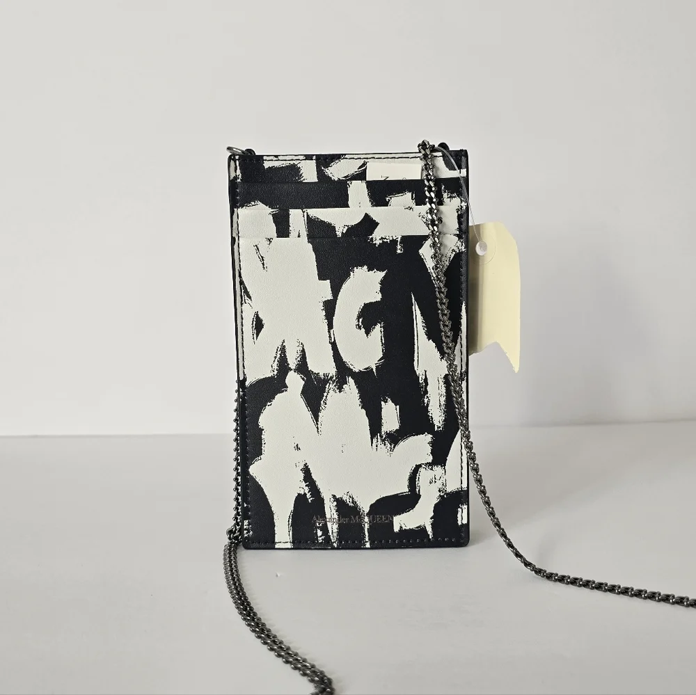 Alexander McQueen alexander mcqueen
